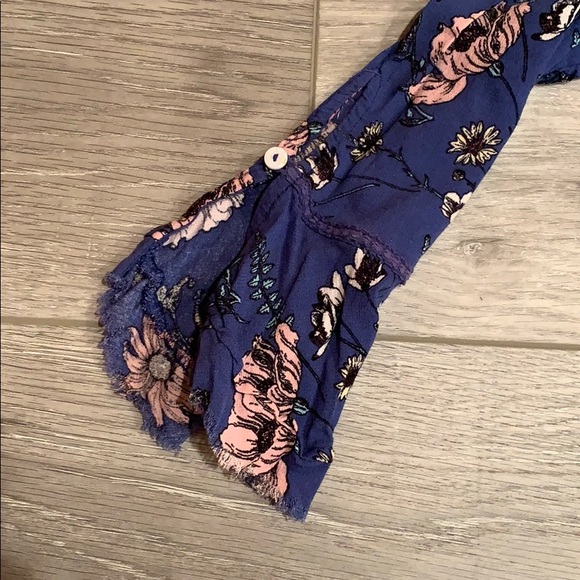 Altar’d State Floral Top - Picture 3 of 5